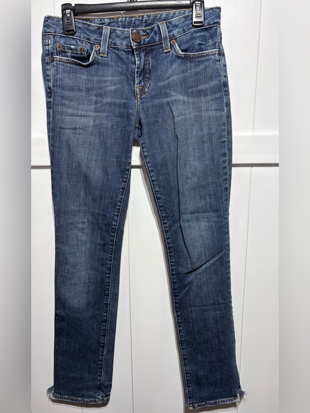 Lucky Brand Lola Straight distressed jeans